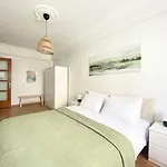 Excelent Location&spacious No3 Estambul