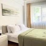 דירה Excelent Location & Spacious No3 *