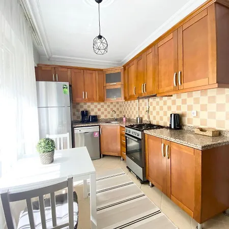 Excelent Location & Spacious No3 *