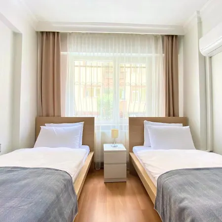 Excelent Location & Spacious No3 Lägenhet *