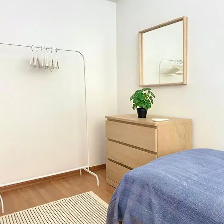 Excelent Location & Spacious No3 アパート *