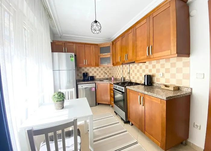 Excelent Location & Spacious No3 *